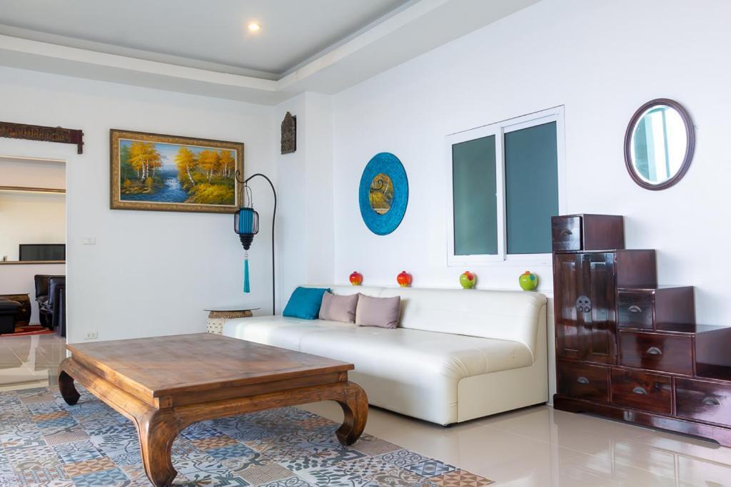 Grand Bleu Ocean View Pool Suite Kamala-part Kültér fotó